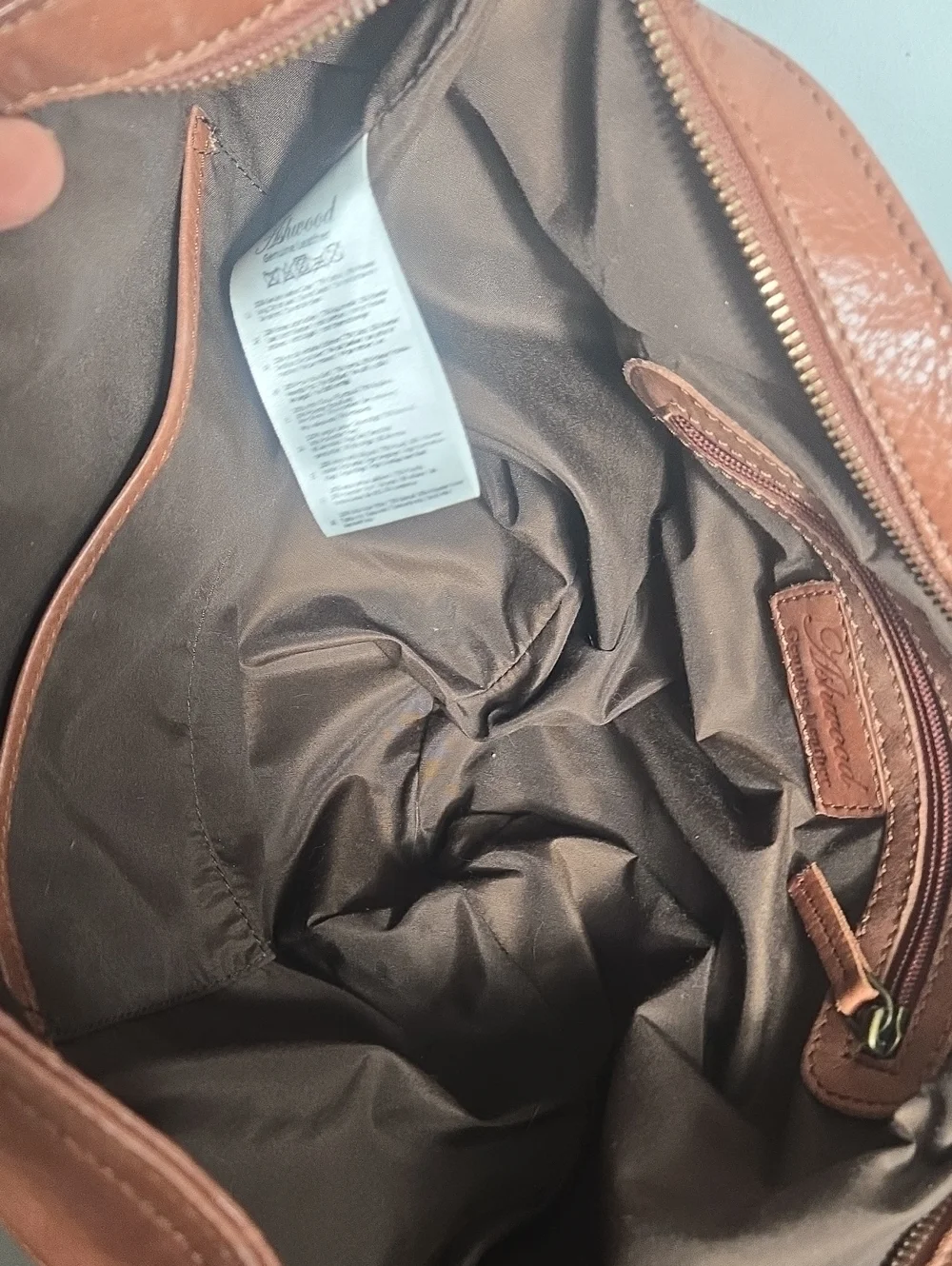 Ashwood Uk Brown Leather Stud-Accent Large Slingp Bag